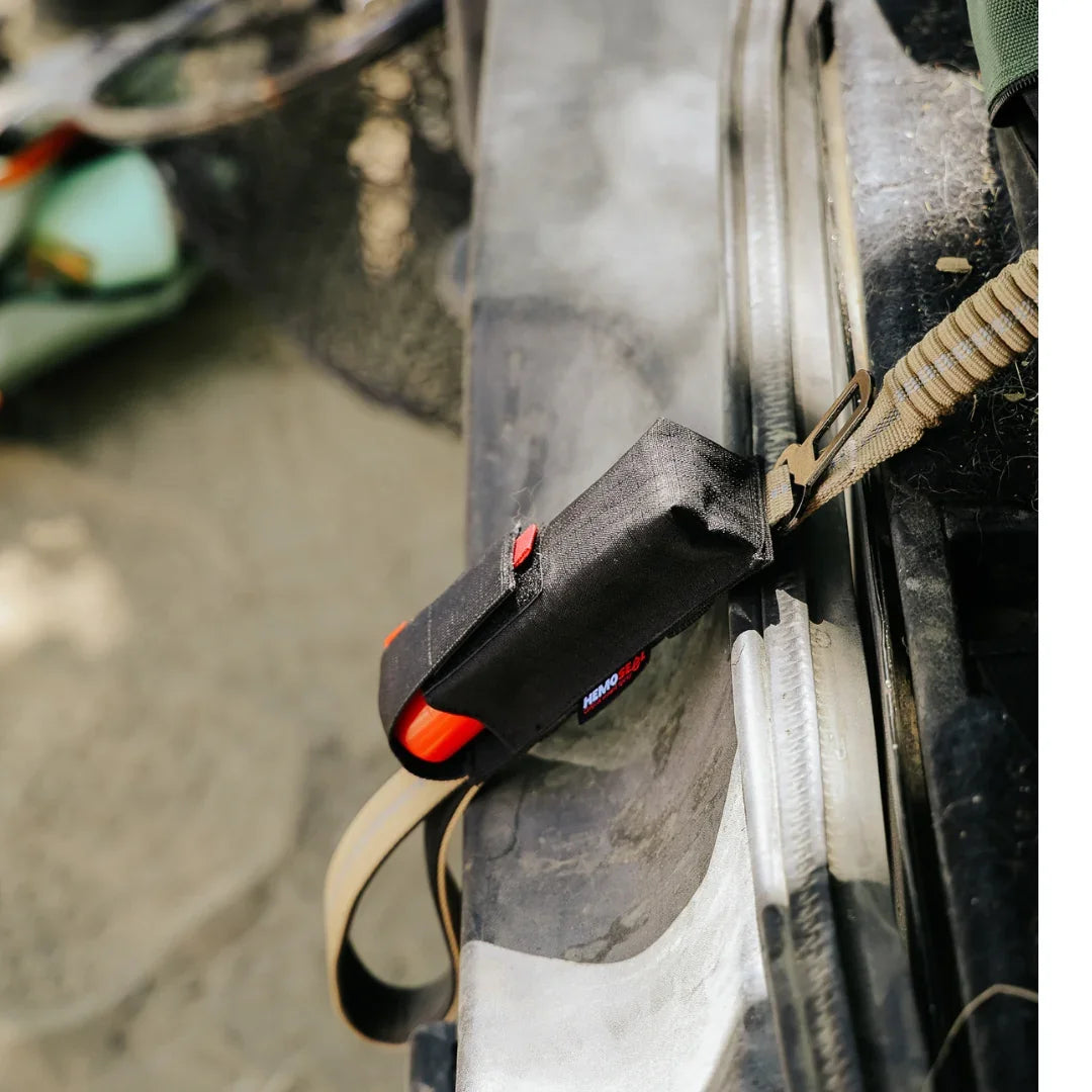 HemoSEAL Pet Wound Spray + Stretch Leash and HemoSEAL Carry Pouch